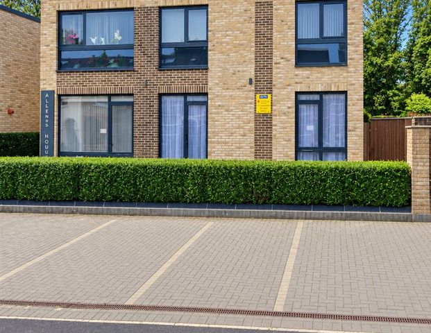 Kimbery House, Lancaster Road, Barnet EN4, London - Photo 1