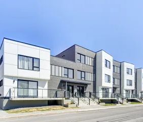 1 room apartment of 83m² in Saint-Rémi - Photo 1