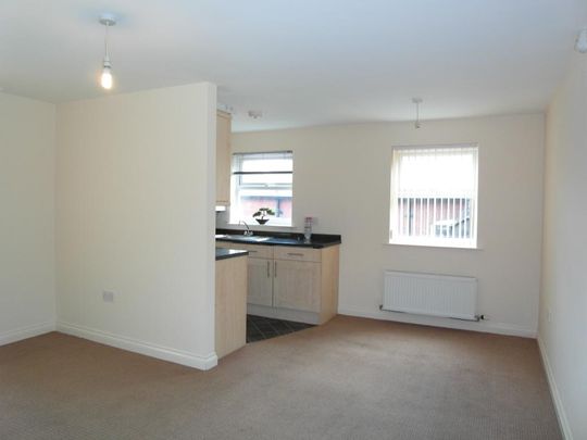 2 bedroom flat to rent - Photo 1