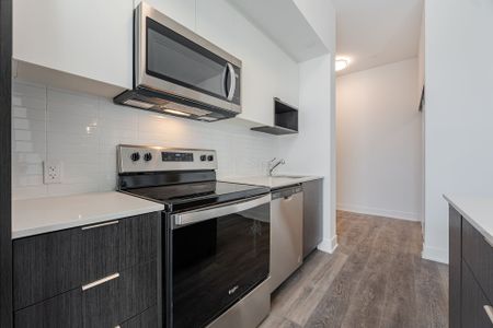 For Lease - 204 Burnhamthorpe Road Unit# 104, Mississauga, Ontario - Photo 5