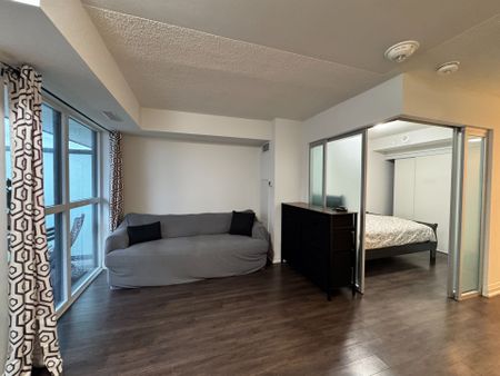 For Lease - 20 Meadowglen Place Unit# 533, Toronto, Ontario - Photo 5