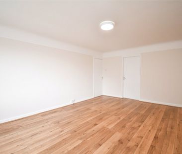 Sandstone Drive, CH48 9UN, West Kirby - Photo 1