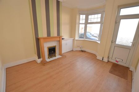 2 bedroom terraced house to rent - Photo 4