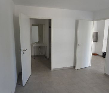 Appartement 2 pièces 39m2 MARSEILLE 11EME 691 euros - Photo 6