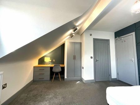 1 bedroom in a house share to rent - Photo 4