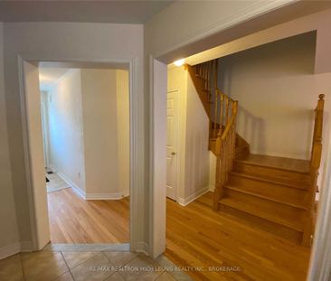 For Lease - 111 Amulet Crescent, Richmond Hill, Ontario - Photo 6