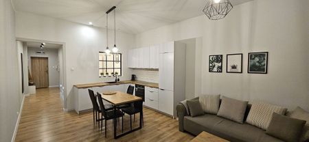 Mieszkanie dwupokojowe w odnowionej kamienicy - Фото 2