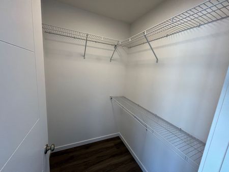 3 Bedroom Upper Unit in Brighton - Photo 3