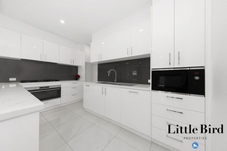 Modern Family Living - Photo 5