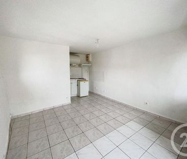 Location Appartement 1 pièce 16m² LA ROCHE BLANCHE 63670 - Photo 1
