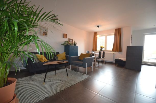 Te huur: Appartement met garagebox - Photo 1