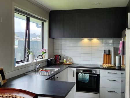 Cosy & Modern 2 bedroom - Photo 2