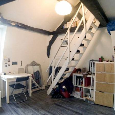 Logement à Paris, Location meublée - Photo 1