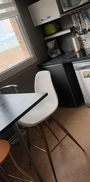 Jolie appartement meublé vue mer. Il se compose d'une pièce de vie avec cuisine aménagée, une ... - Photo 1