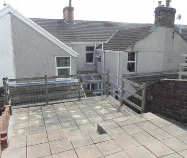 4 bedroom house to rent - Photo 2