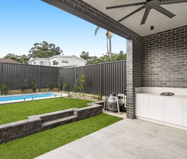 Luxury Residence of Designer Style and Superior Quality - Photo 6