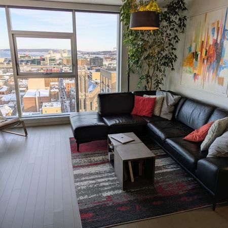 Magnifique 3½ avec balcon à louer dans Saint Roch (19e étage de la tour Fresk) - Photo 3