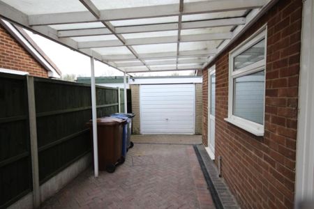 2 bedroom bungalow to rent - Photo 4