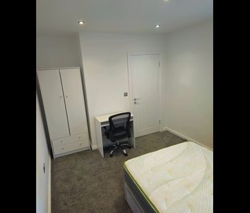 Room in a Shared House, Sheriff Avenue, CV4 - Photo 6