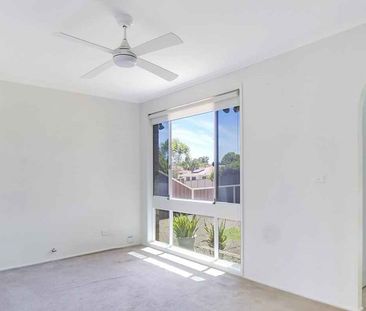 Spacious & Well-Presented Family Home in Quiet Cul-de-Sac - Photo 3