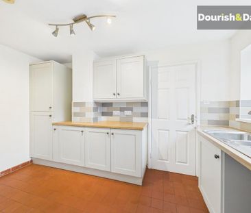 3 bedroom terraced house to rent - Photo 6