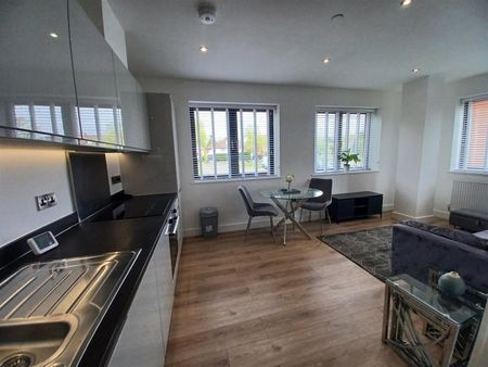 1 BED Apartment To rent - Photo 3