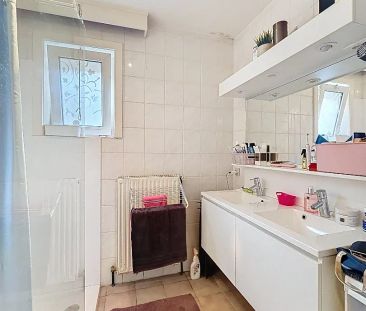 Gelijkvloers appartement met 2 slaapkamers en garage te Handzame - Foto 1