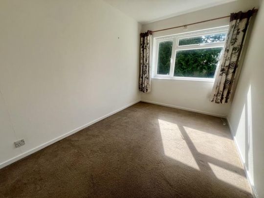 Comyns Court, Sandhurst - 2 bedrooms Property for lettings - Seymours - Photo 1