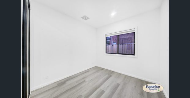 Modern Family Home in Prime Location - Photo 1