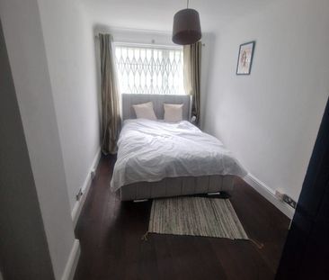 2 Bed Flat, Pellant Road, SW6 - Photo 5