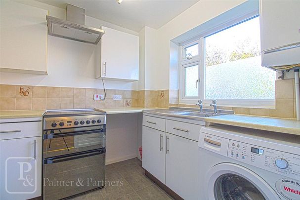 2 bedroom terraced house to rent - Photo 1