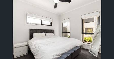 12 Ambleside Place, Morphettville, SA 5043 - Photo 2