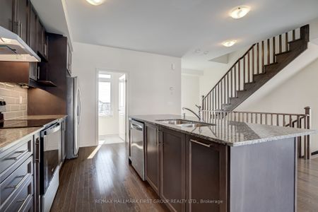 Townhouse For Lease | E8081832 - Photo 4