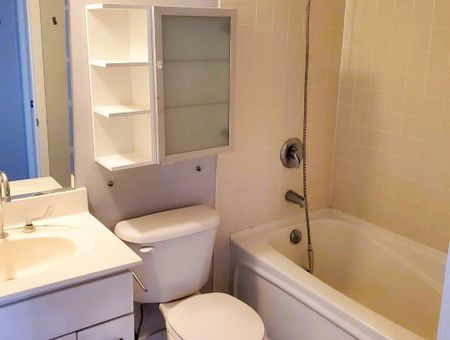 For Lease - 36 Lee Centre Drive Unit# 1006, Toronto, Ontario - Photo 5