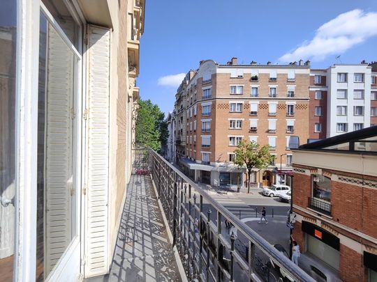 Location Appartement 4 pièces 90m² ASNIERES SUR SEINE 92600 - Photo 1