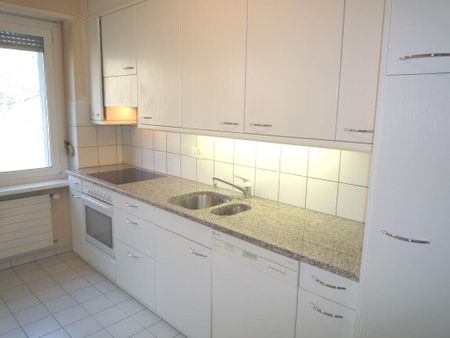 Stadtnahe 4-ZW à 95 m² im 4. OG mit Balkon - Photo 4