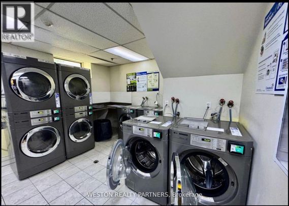 For Lease - 88 Wellesley Street Unit# 409, Toronto, Ontario - Photo 1