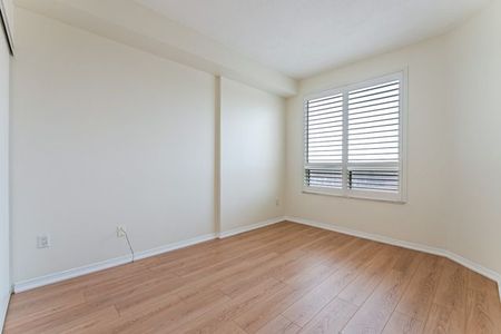 For Lease - 2511 LAKESHORE Road Unit# 716, Oakville, Ontario - Photo 5