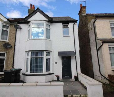 Ferndale Road, Gravesend, Kent, DA12 - Photo 3