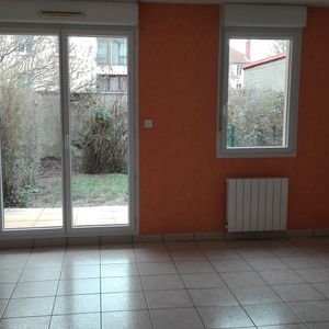 Appartement en résidence avec terrasse et jardin - Photo 2