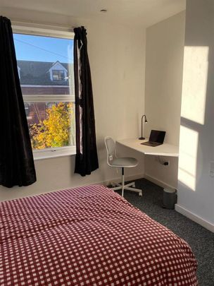 6 bedroom house to rent - Photo 1