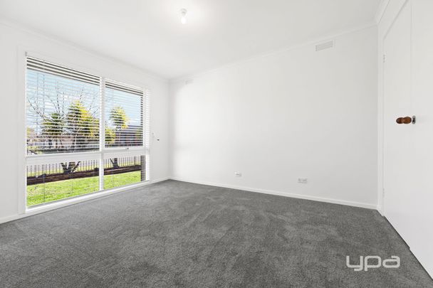 32 Concord Circuit, ALBANVALE - Photo 1