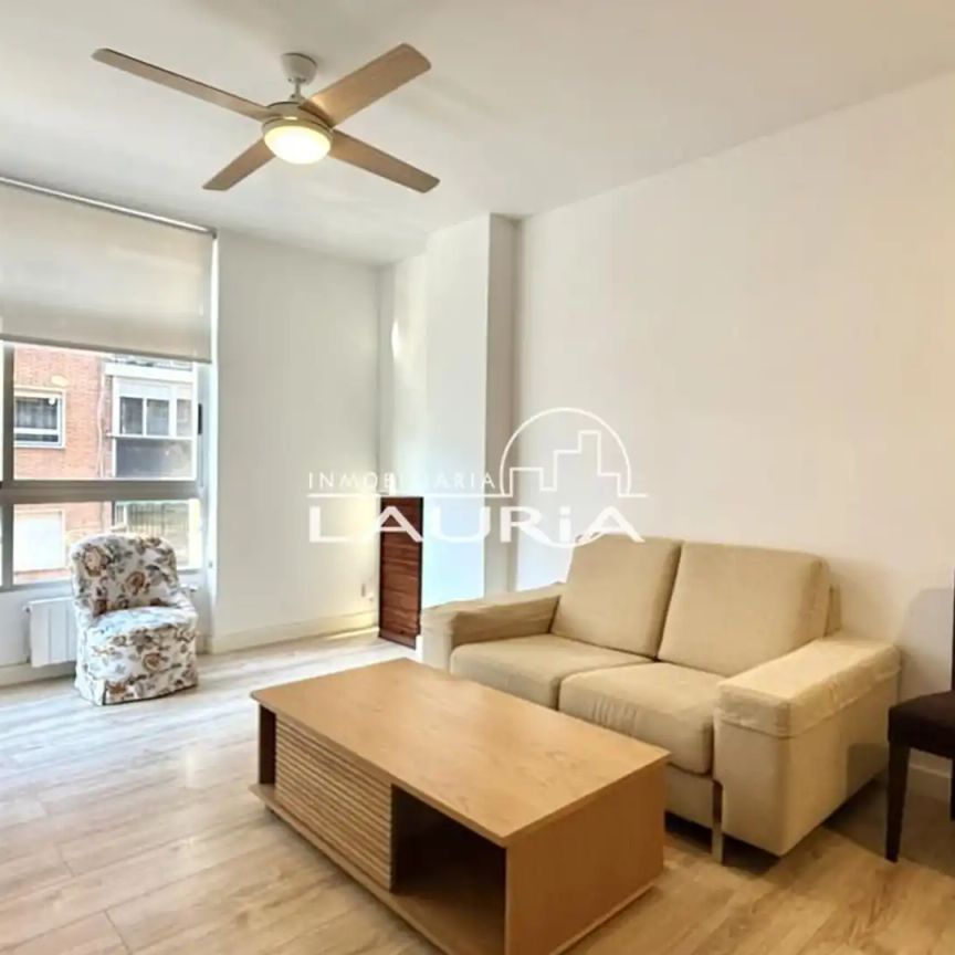 Piso de alquiler en Luis Oliag, Mont-Olivet - Photo 1