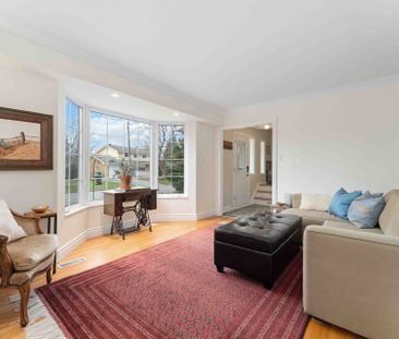 For Lease - 594 NOBLE Crescent, Billings Bridge - Riverside Park an... - Photo 3