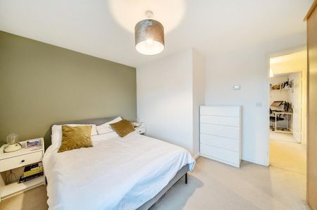 2 bedroom semi-detached house to rent - Photo 5