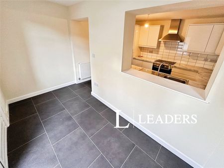 2 bedroom house to rent Frenchmoor Grove, Stoke-on-Trent, Staffordshire, ST3 - Photo 2