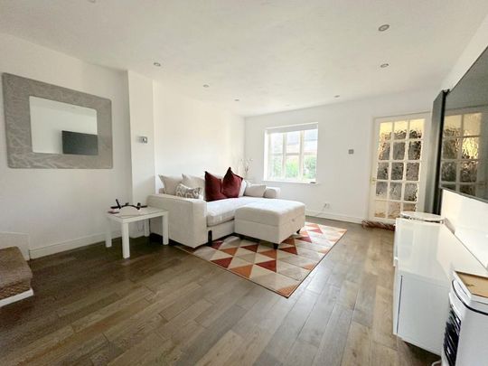 2 bedroom terraced house to rent - Photo 1