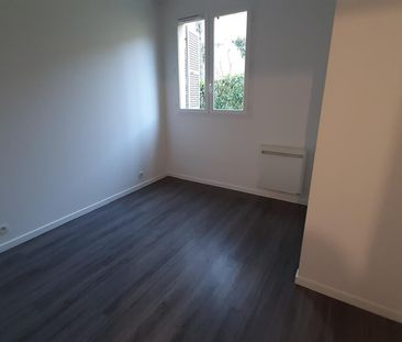 location Appartement F4 DE 99.3m² À VERSAILLES - Photo 2