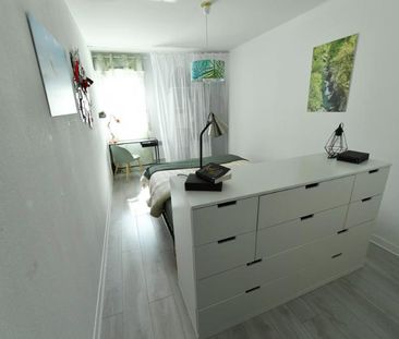 Location Appartement 4 pièces 95m² POITIERS 86000 - Photo 4