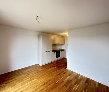 Moderne et proche des commerces - Photo 1
